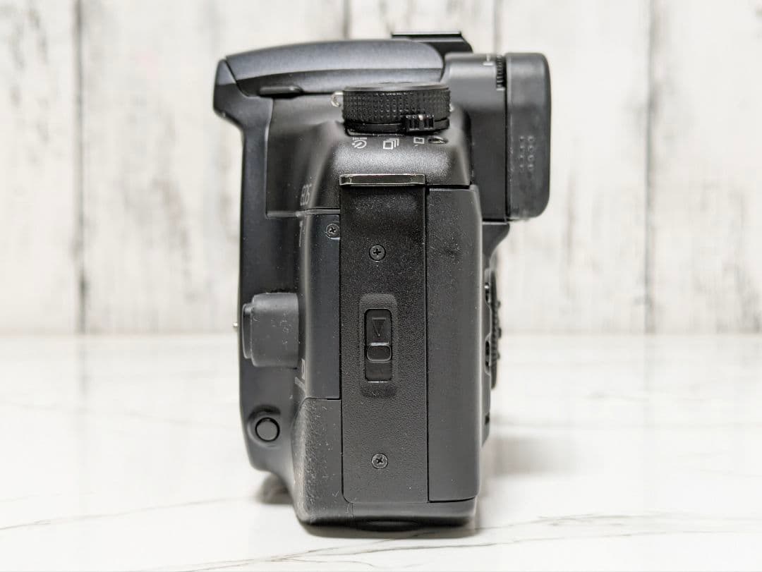 【タンパクボーイ】Canon　EOS 7