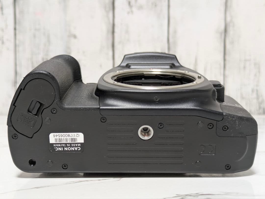 【タンパクボーイ】Canon　EOS 7