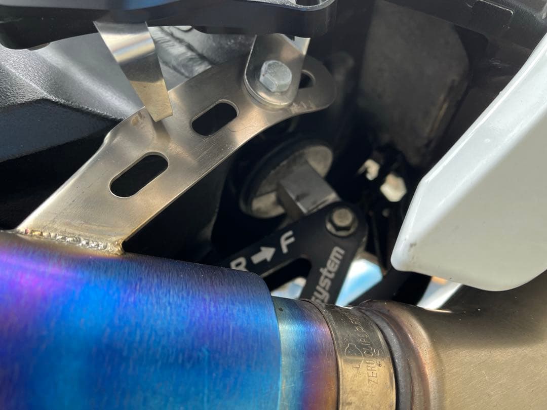 gsxr1000 用マフラー　純正エキパイとセット