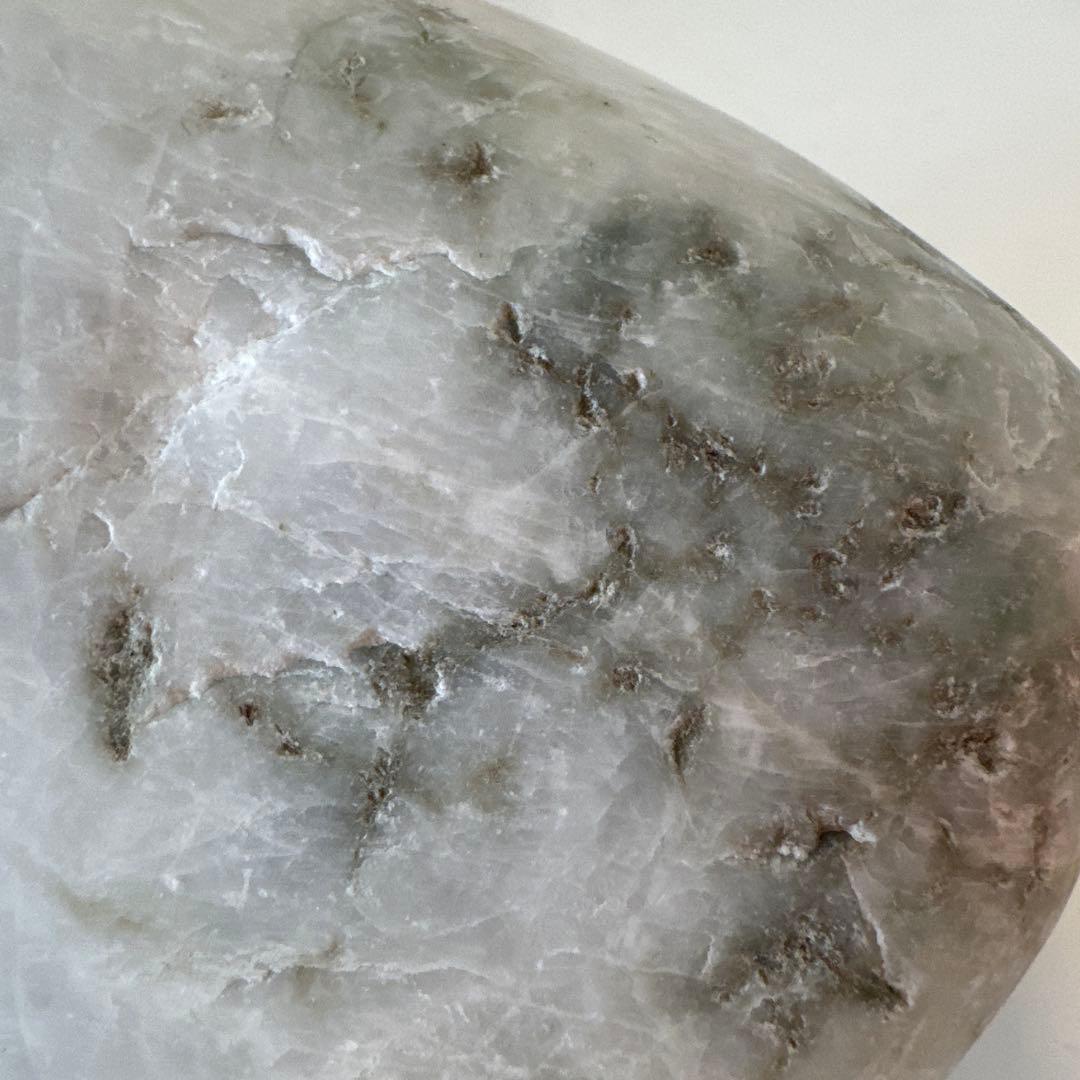 【特大】糸魚川翡翠　1508g！　うっすらラベと一部に翠　水石