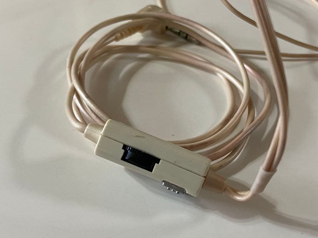 アイワ aiwa イヤホン イヤフォン hp-v8