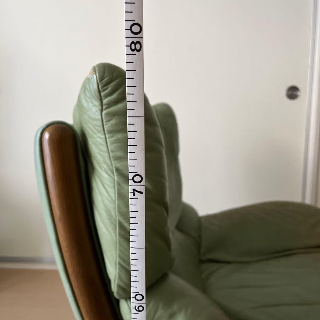 カリモク　緑色 レザー 回転式ソファ　たのめる便　送料込み　匿名発送