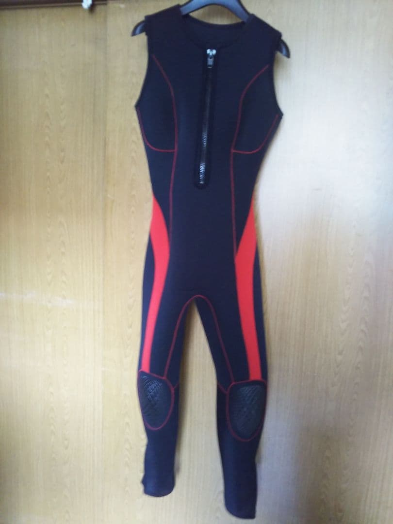 日本製ウエットスーツ　セパレート　女性用Sサイズ
