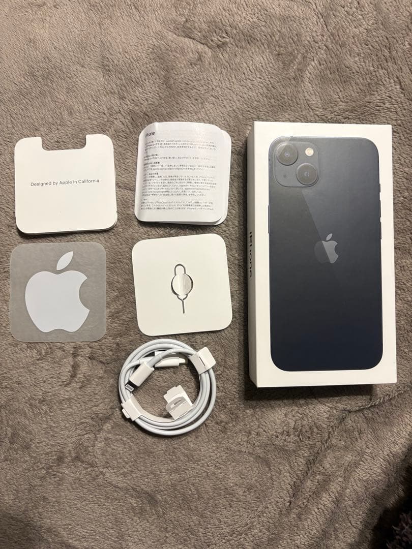 Apple iPhone 13 ミッドナイト 本体　128GB