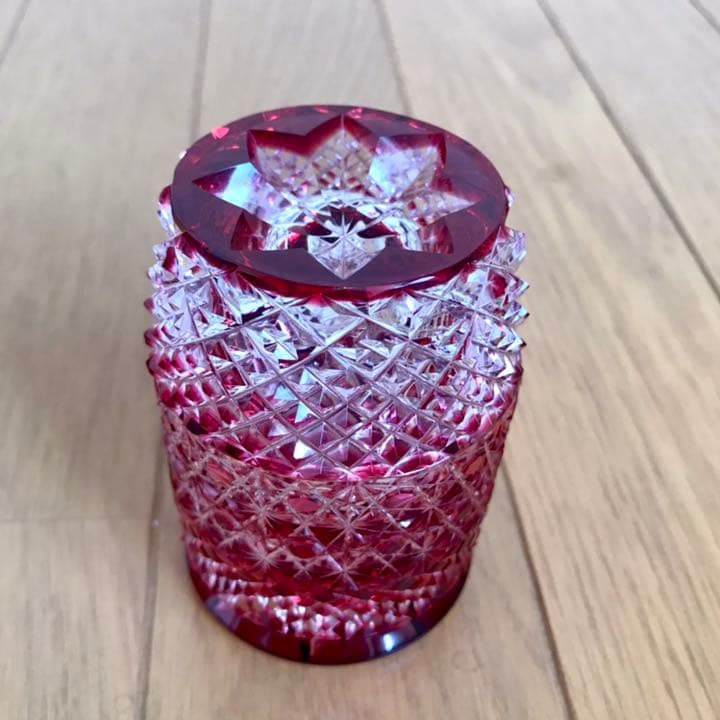 ナツメ(棗) クリスタル 江戸切子 レッド 黒川昭男 作 (新品未使用)