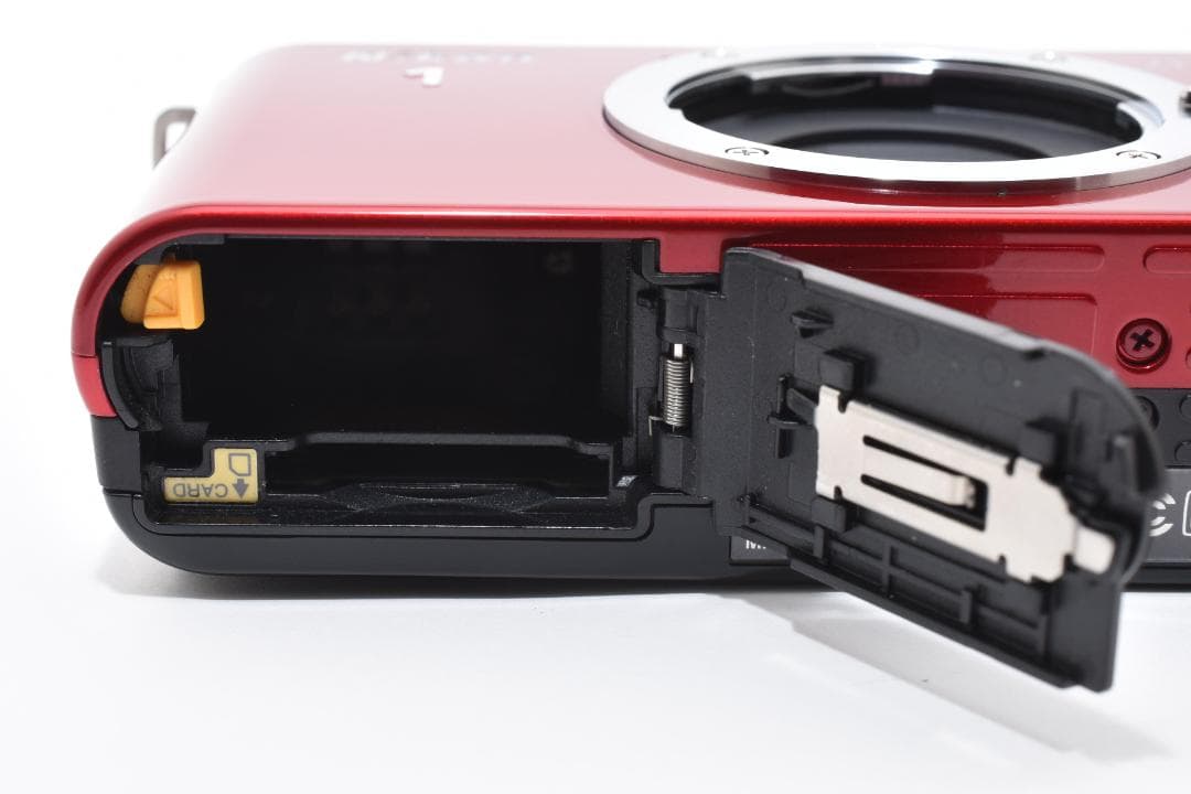 超美品 Nikon J1 ミラーレスデジタルカメラボディ レッド ニコン