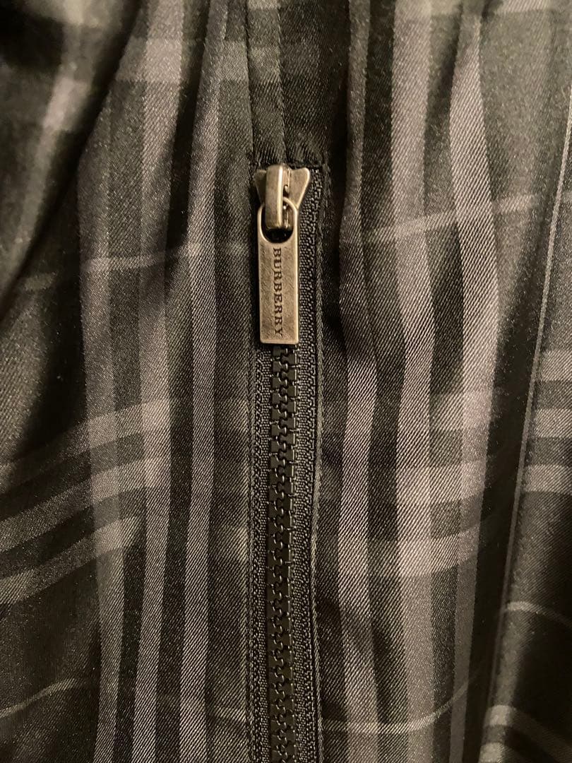 バーバリー　ダウンジャケット　L