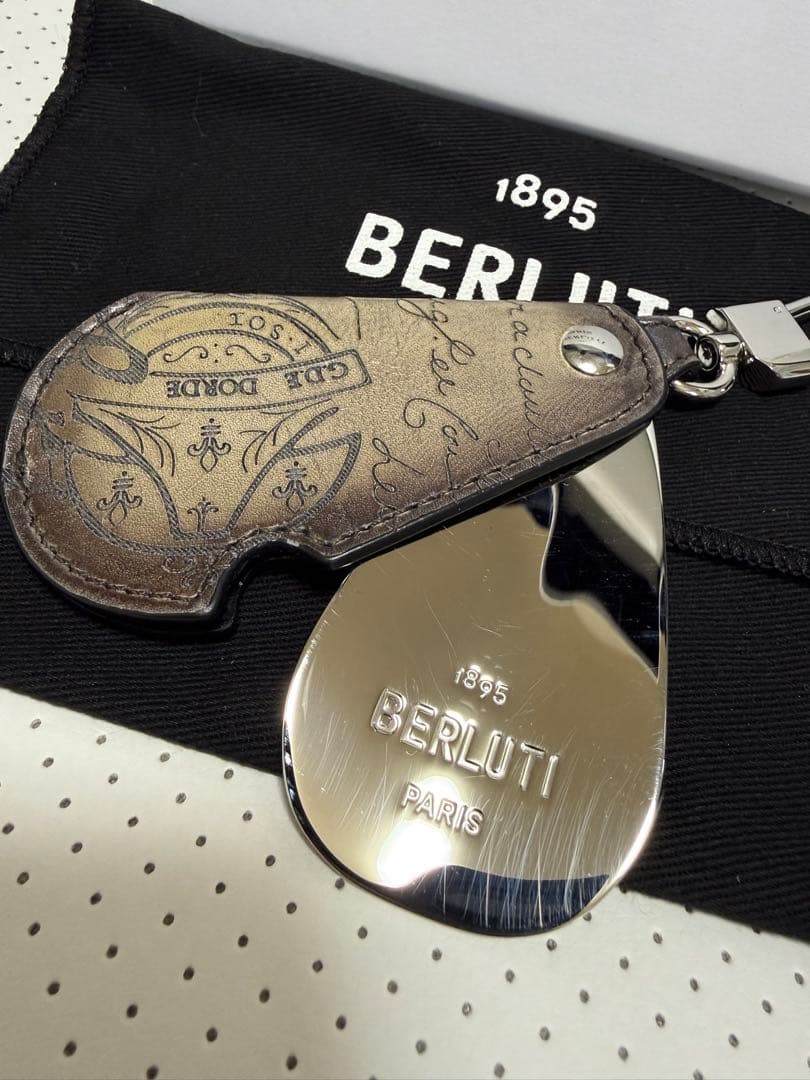 新品未使用　箱付き　BERLUTI キーリング シューホーン