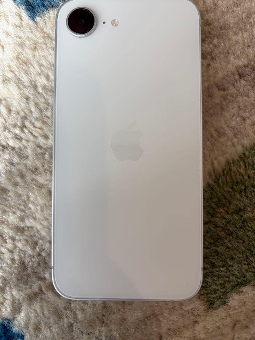 iPhone 16e 128GB ホワイト バッテリー100% ROOT CO