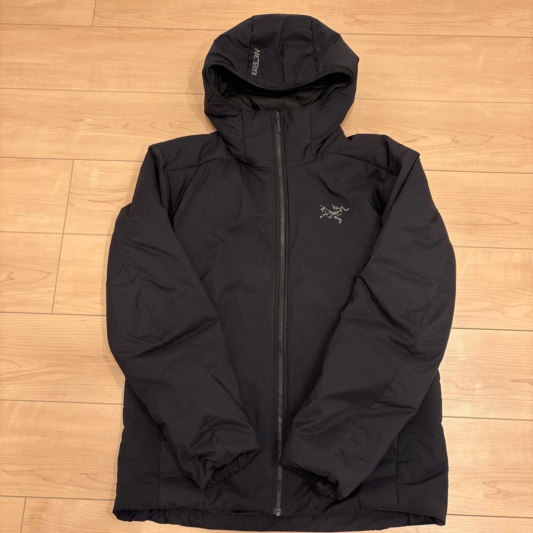 【ヨッシー】ARC'TERYX アトムSVフーディーblack