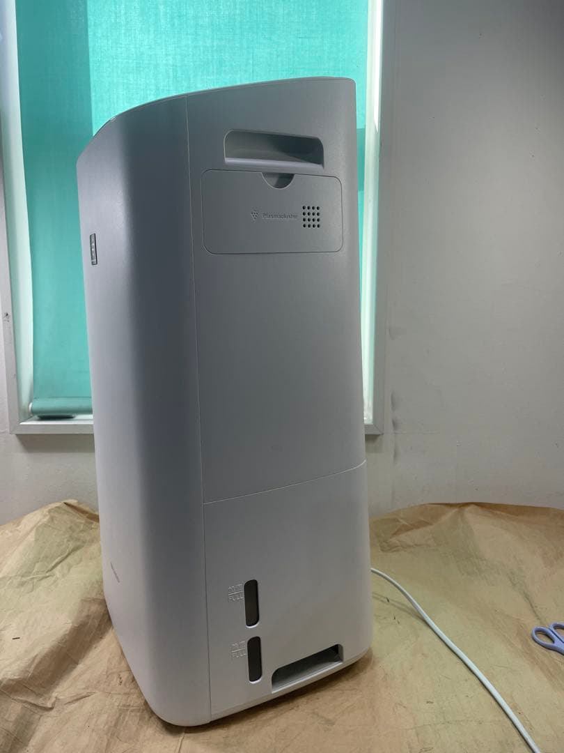 わ*め様 除加湿空気清浄機 KI-RD50-W. SHARP