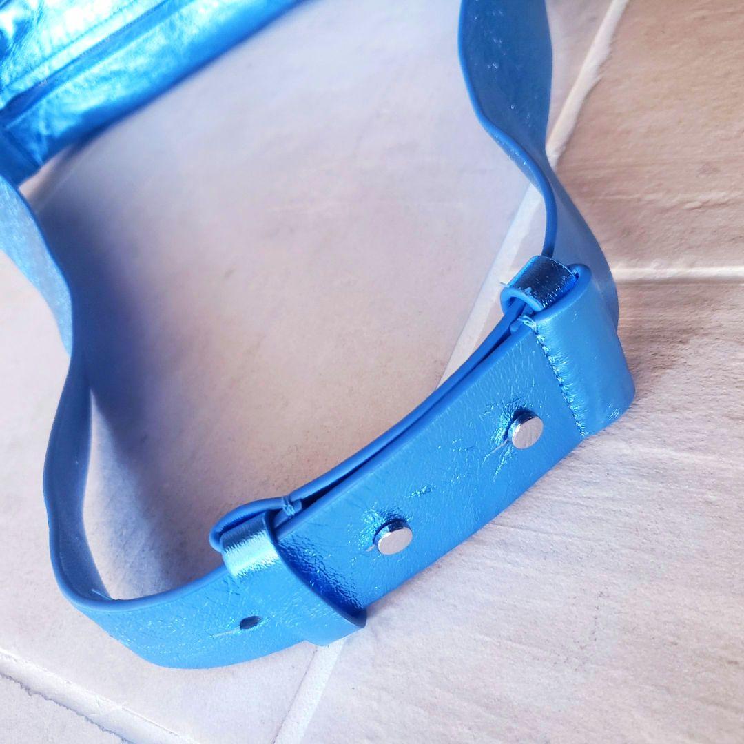 ★美品★　COS　コス　LEATHER　CROSSBODY BAG　ボディバッグ