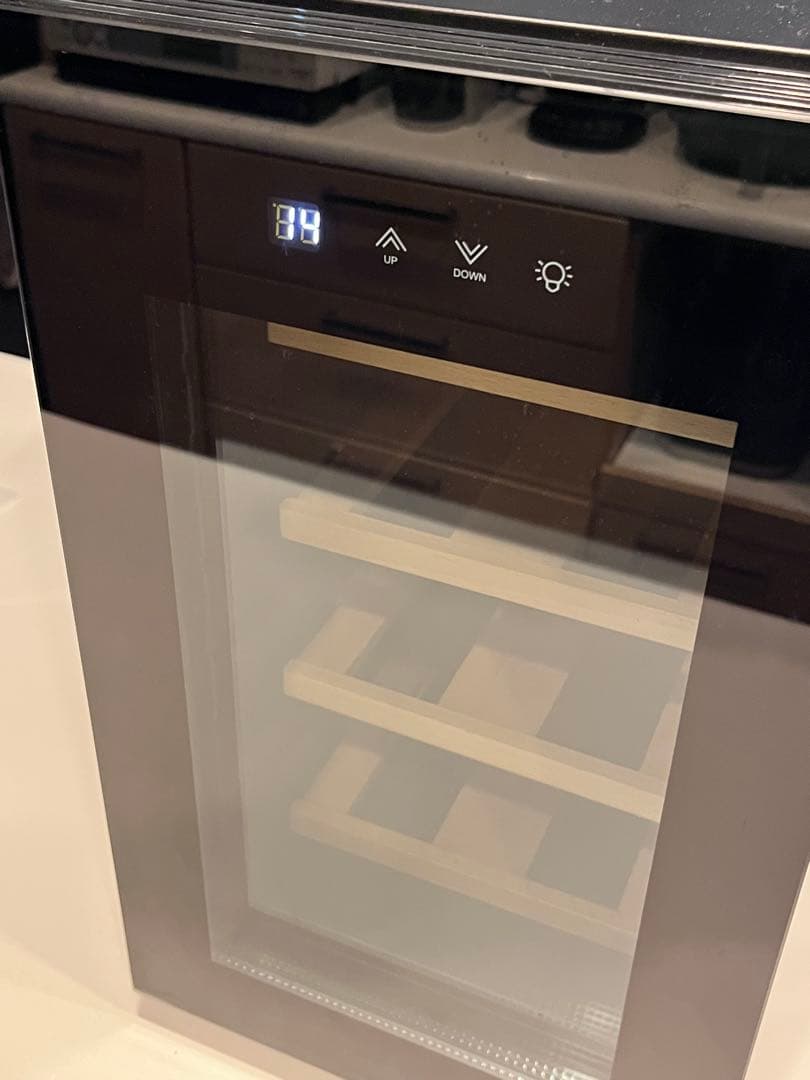 ワインセラー／8本収納／BWC-008P／ブラック／日本メーカー製ペルチェ採用