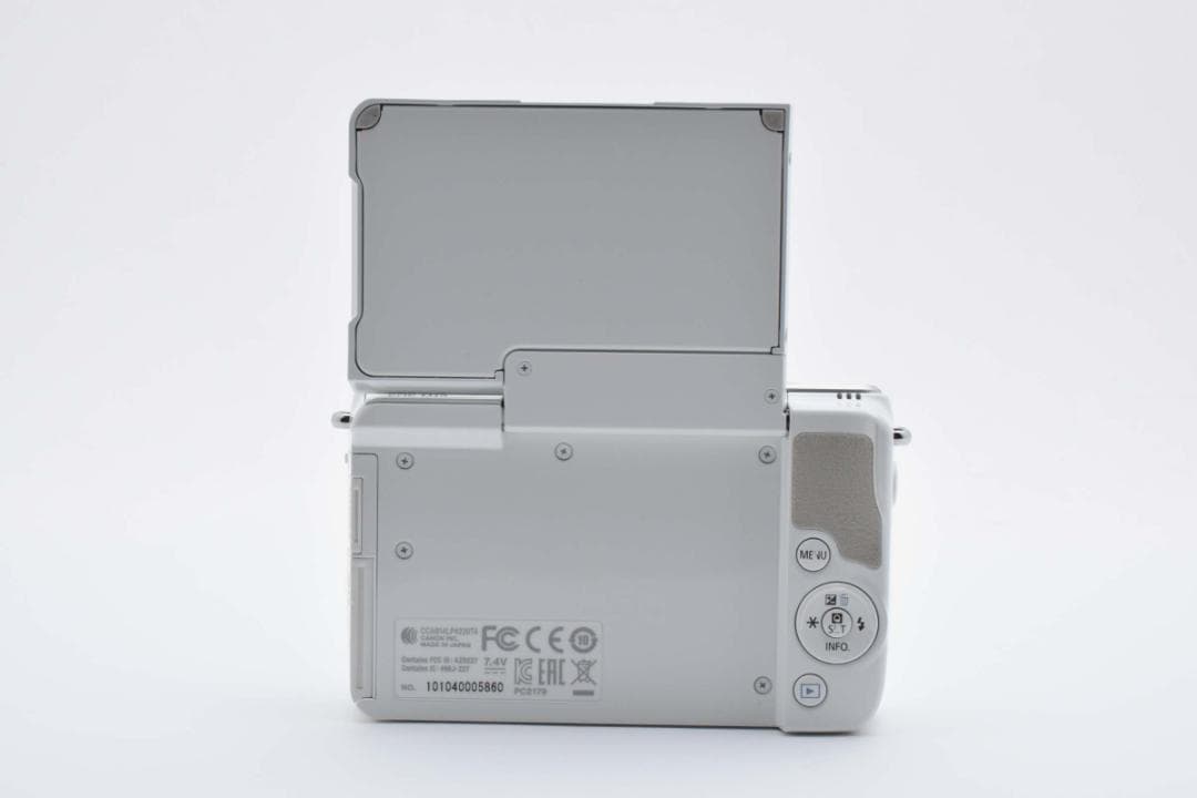 ■ 美品 ■ キャノン　Canon EOS M10 ホワイト レンズ付き