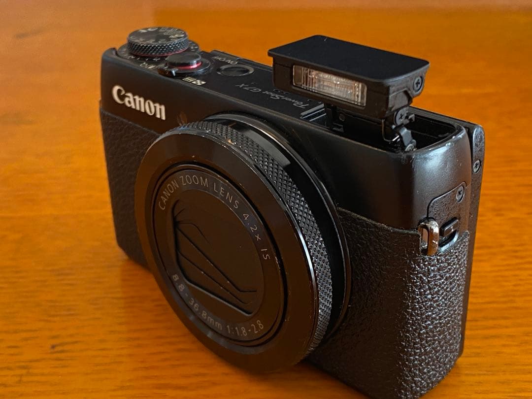 Canon PowerShot G7X 本体 充電器付 実働品 ジャンク扱い