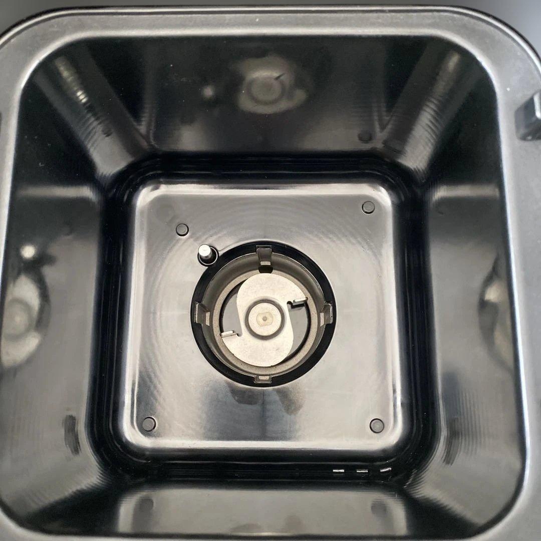 【美品】タイガー TIGER ホームベーカリー やきたて KBY-A100-W