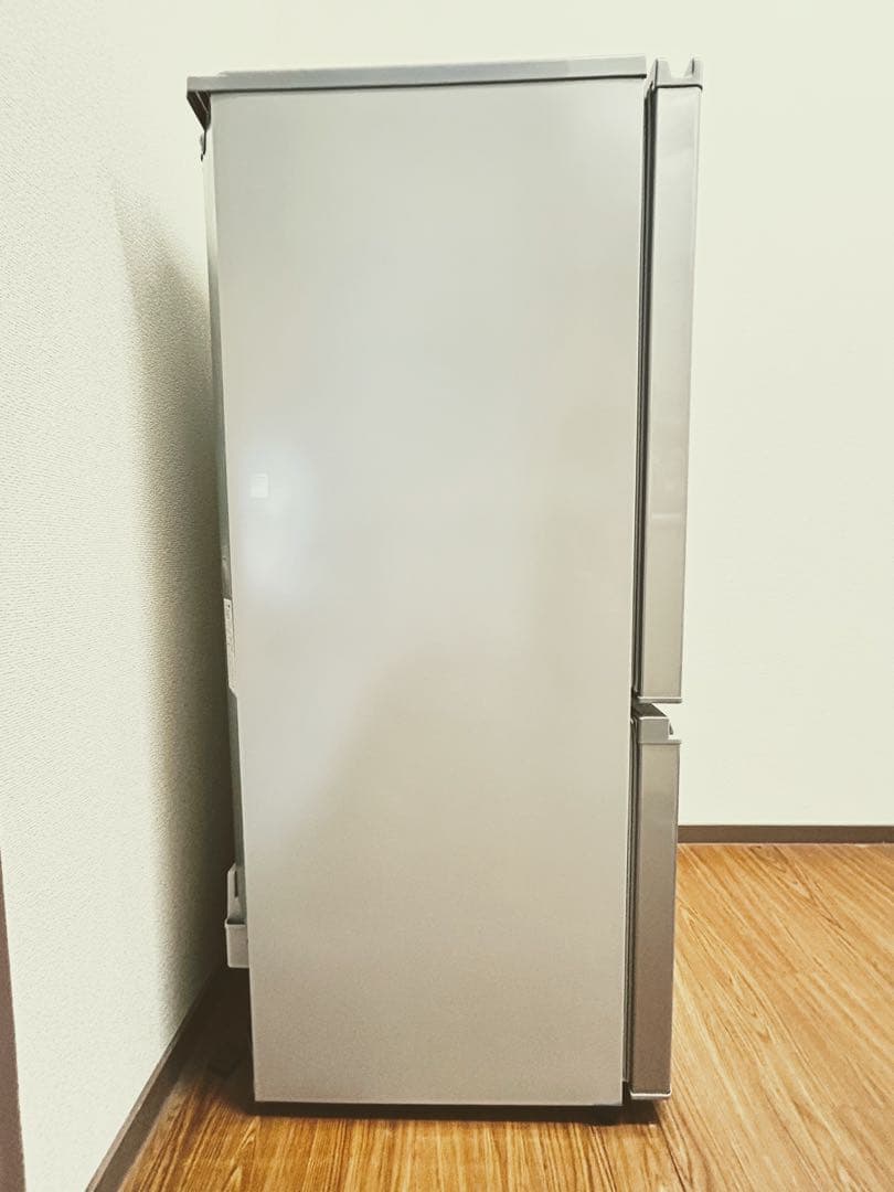 三菱　冷蔵庫　シルバー（MR-P15Z-S1）