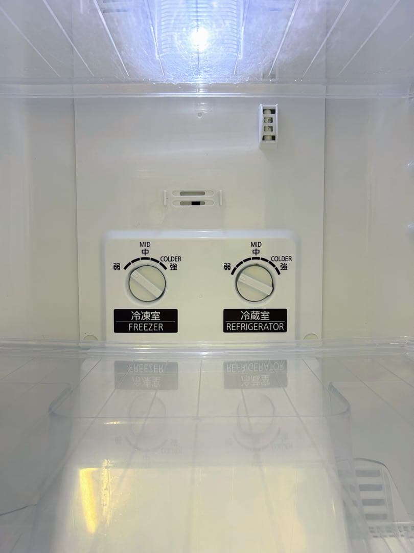 三菱　冷蔵庫　シルバー（MR-P15Z-S1）