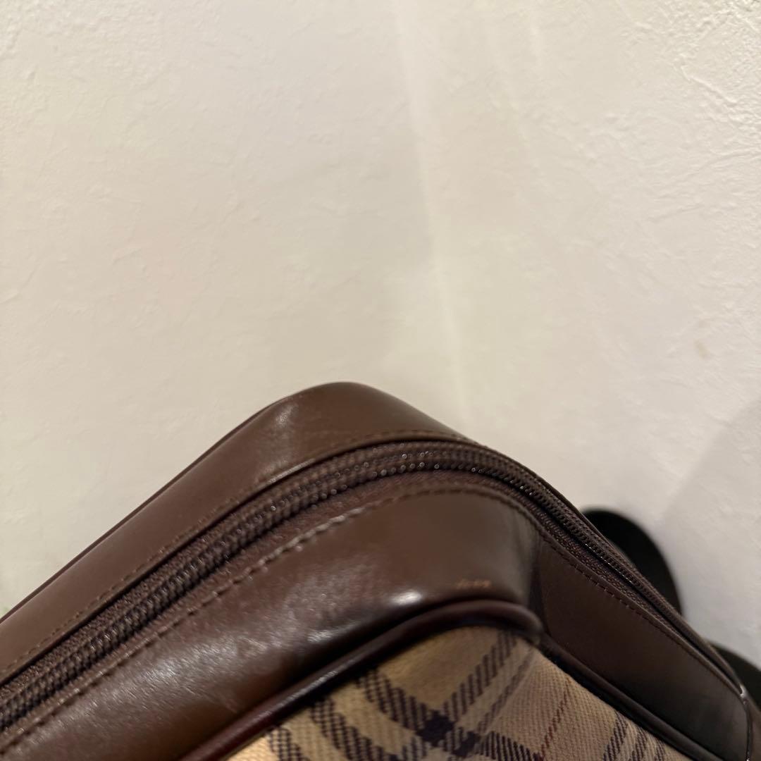 人気‼️バーバリー ノバチェック柄 ショルダーバッグ レザー 牛革 高品質 美品✨