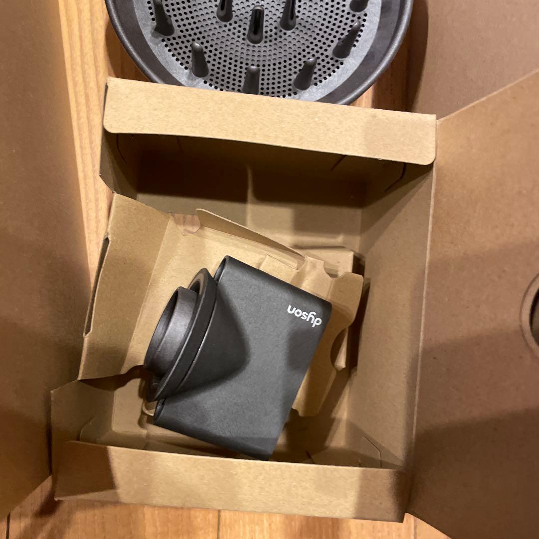 ダイソン dysonドライヤー hd08