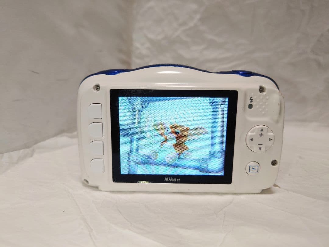 ★人気防水！極上★Nikon COOLPIX W100 リゾートカラー