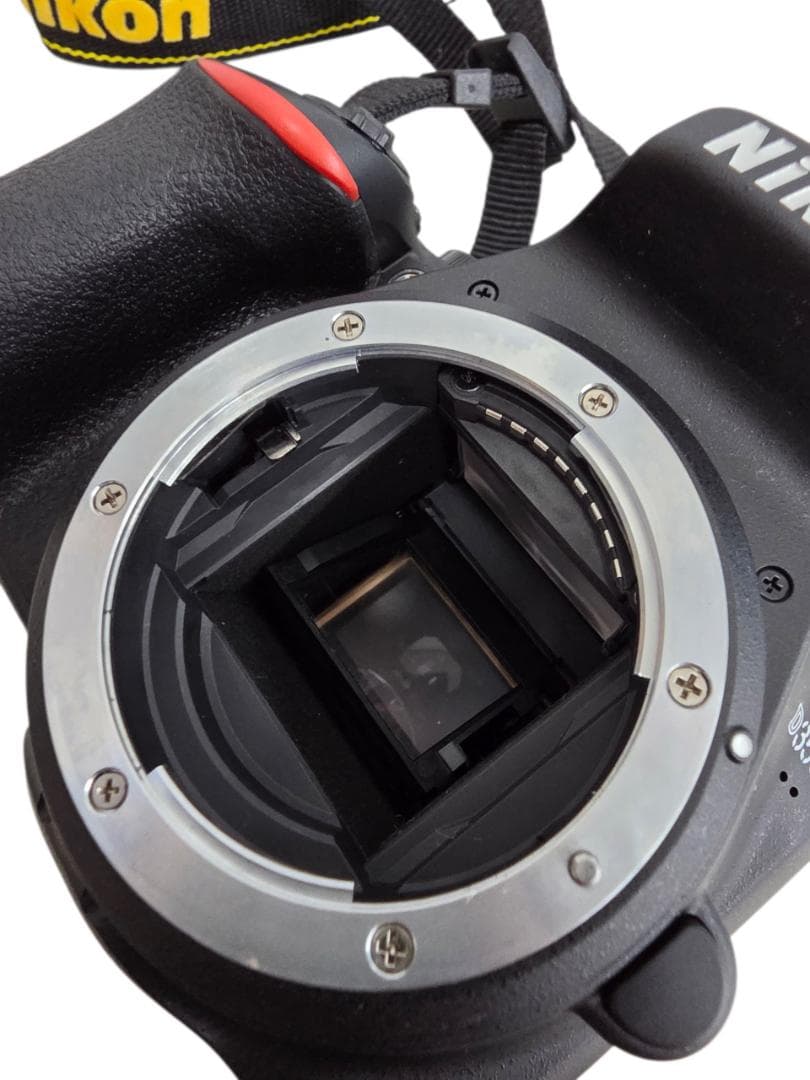 ■美品■ニコン　Nikon D3500 NIKKOR 18-55mmレンズキット