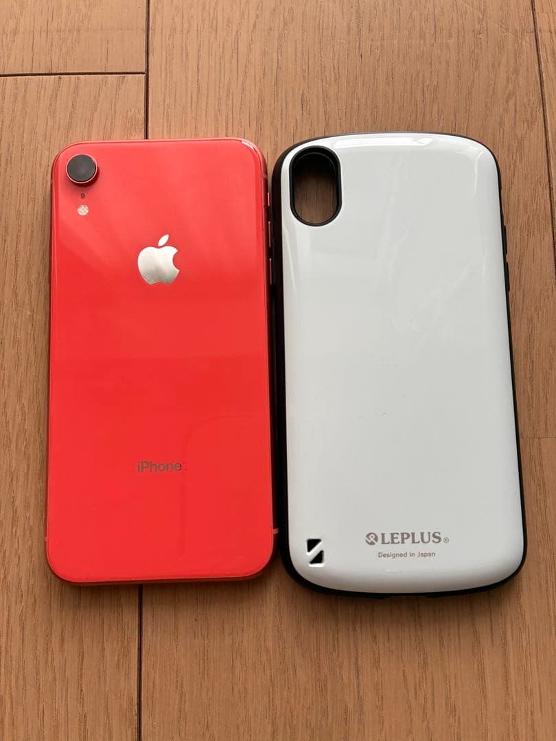iPhone XR64GB コーラル　カバー、箱有り