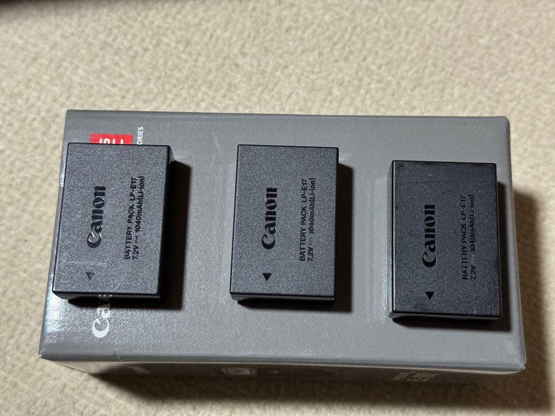 Canon EOS R8 ミラーレス一眼 本体 [美品]