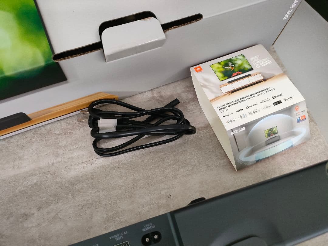 ●8/0114m03 JBL BAR300 サウンドバー ブラック