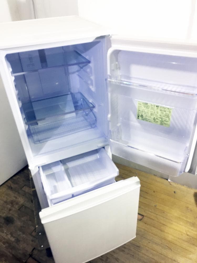 30日迄！SHARP 137L 冷蔵庫【SJ-D14E-W】