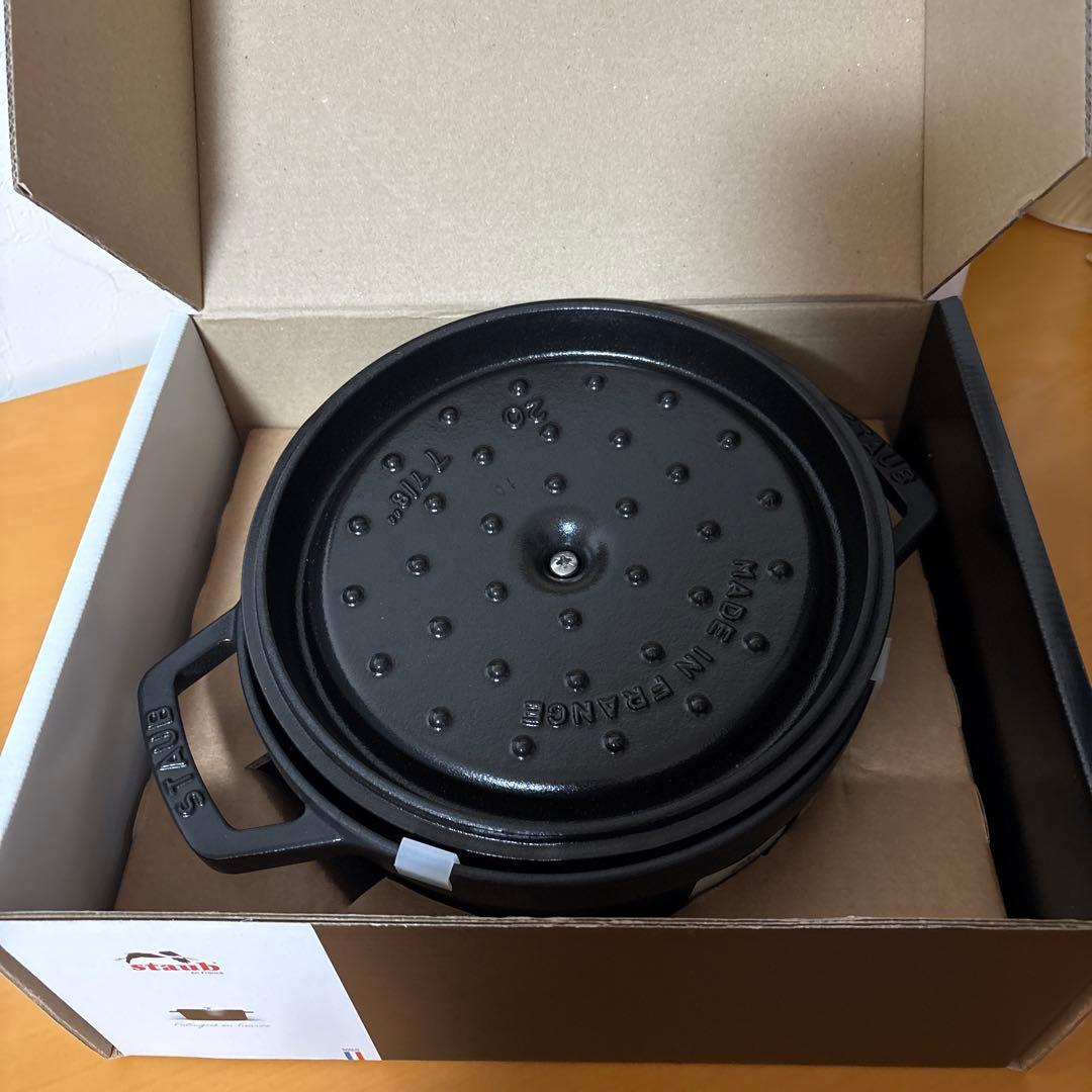 Staub ストウブ ピコ・ココット ラウンド（ブラック／20cm）【新品】