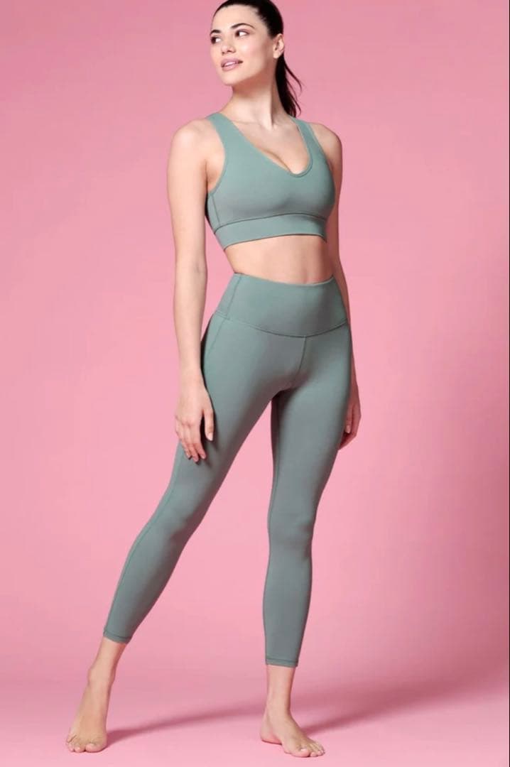 AUMNIE(アムニー) ブラ(S)&レギンス(M)セット OASIS