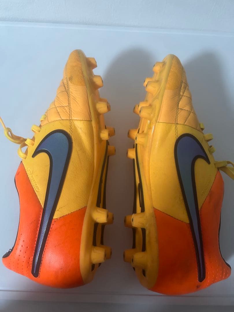 Nikeティエンポ5HG 26cm