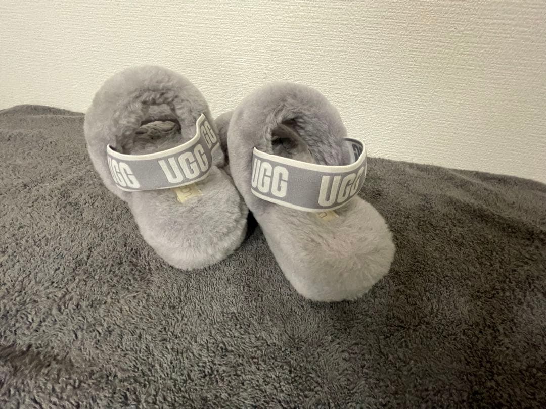 のん UGG アグ サンダル OH YEAH 2足セット黒/グレー