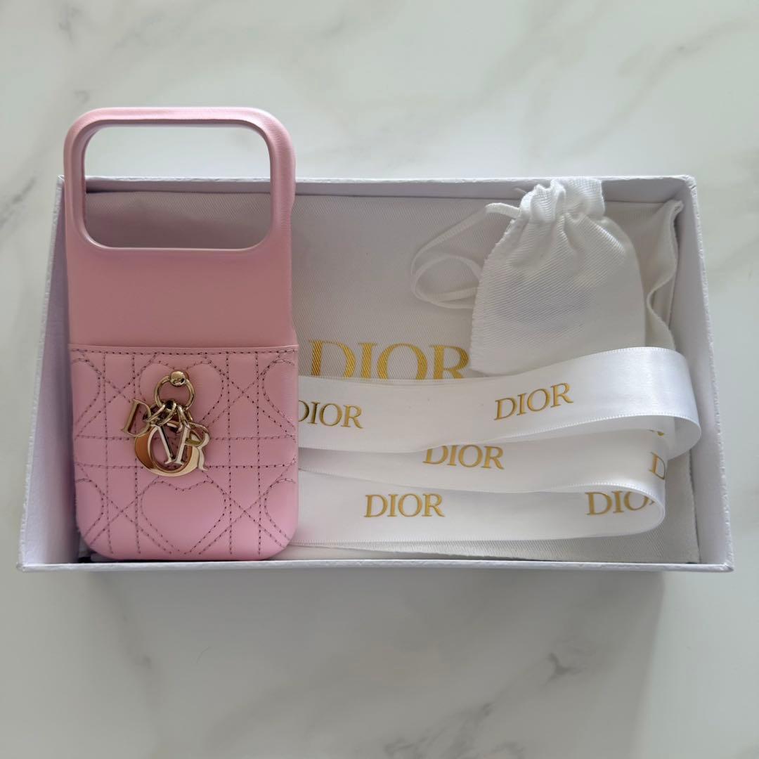 ①新品【日本限定】Lady Dior iPhone 17 Pro ケース　ハート