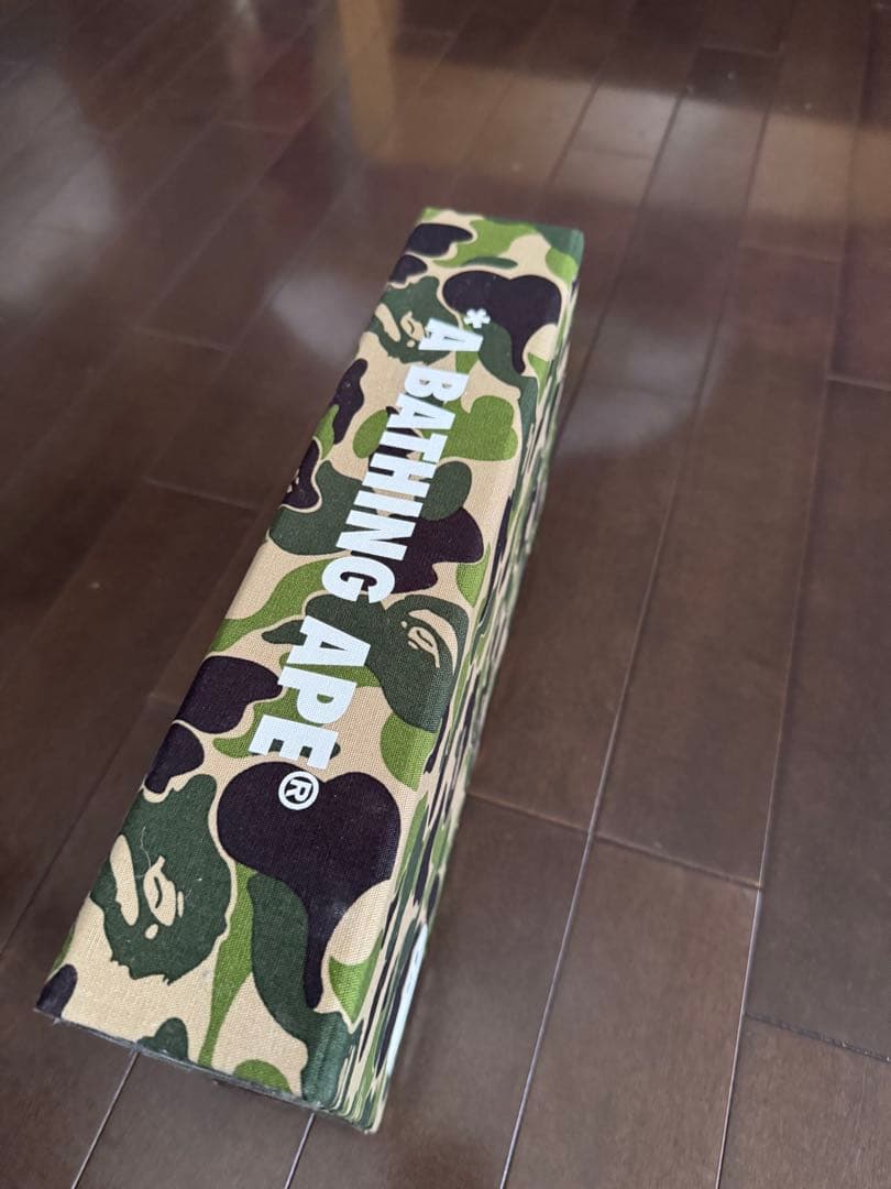 A BATHING APE カモフラージュ小物入れ