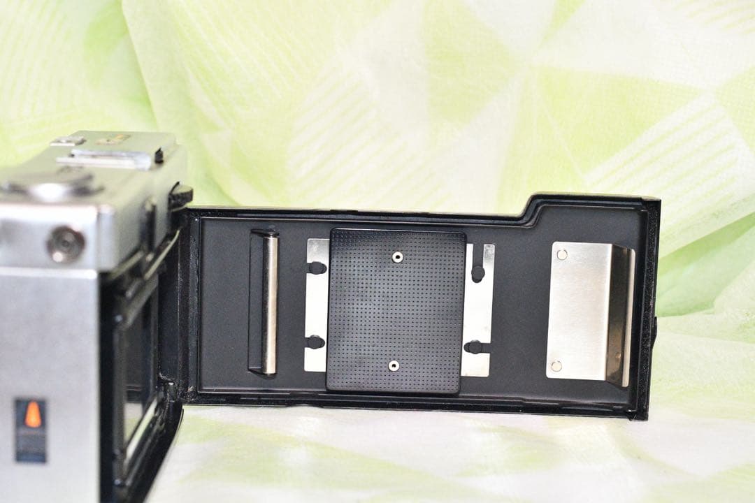 《動作品》OLYMPUS-PEN EED a359