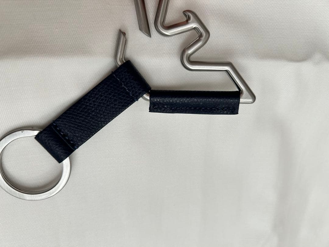 エンポリオ　アルマーニ　キーリング　キーチェーン　ネイビー