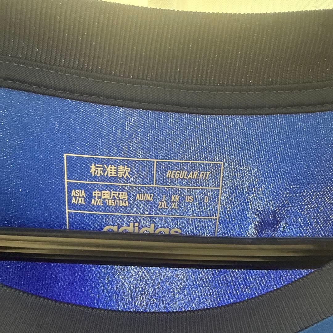 超美品　町田ゼルビア　ユニフォーム　adidas サッカーシャツ 青黒ストライプ