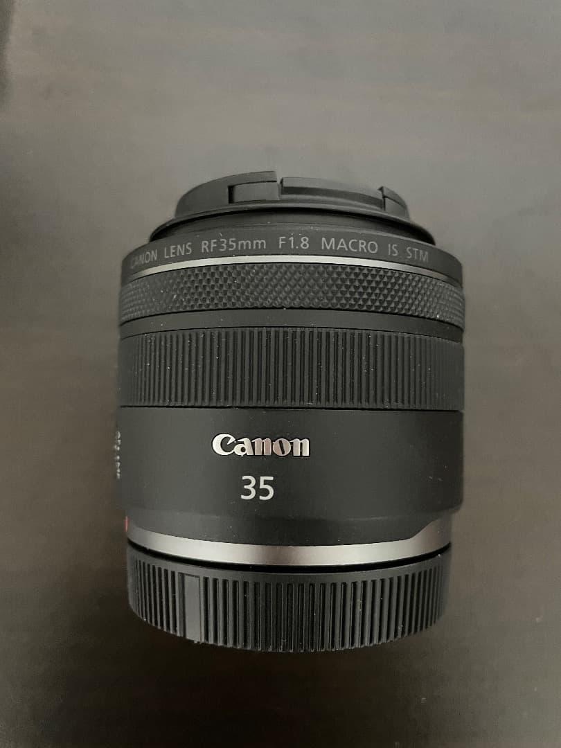 Canon RF35mm F1.8 MACRO IS STM レンズ