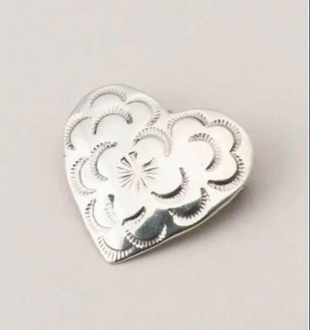 スノーキャッスル　HARPO ハート型シルバーブローチ&チャーム