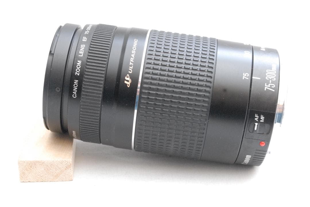 CANON ZOOM LENS EF 75-300mm 1:4-5.6Ⅲ USM