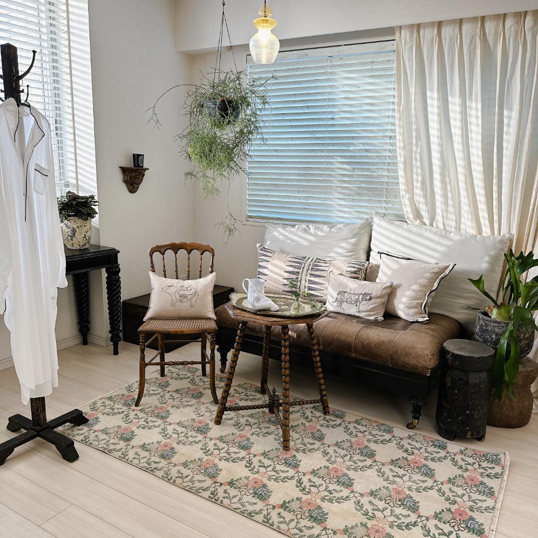 トルコ ヴィンテージラグ A117 クリーム コーラルピンク ダークグリーン