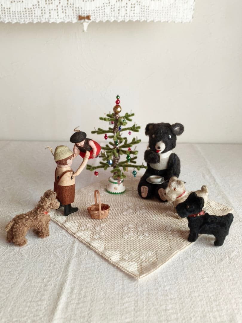 【꒰•̫͡•ོ꒱Chouさま】antique toy ❀ ミルクが好きなクマさん