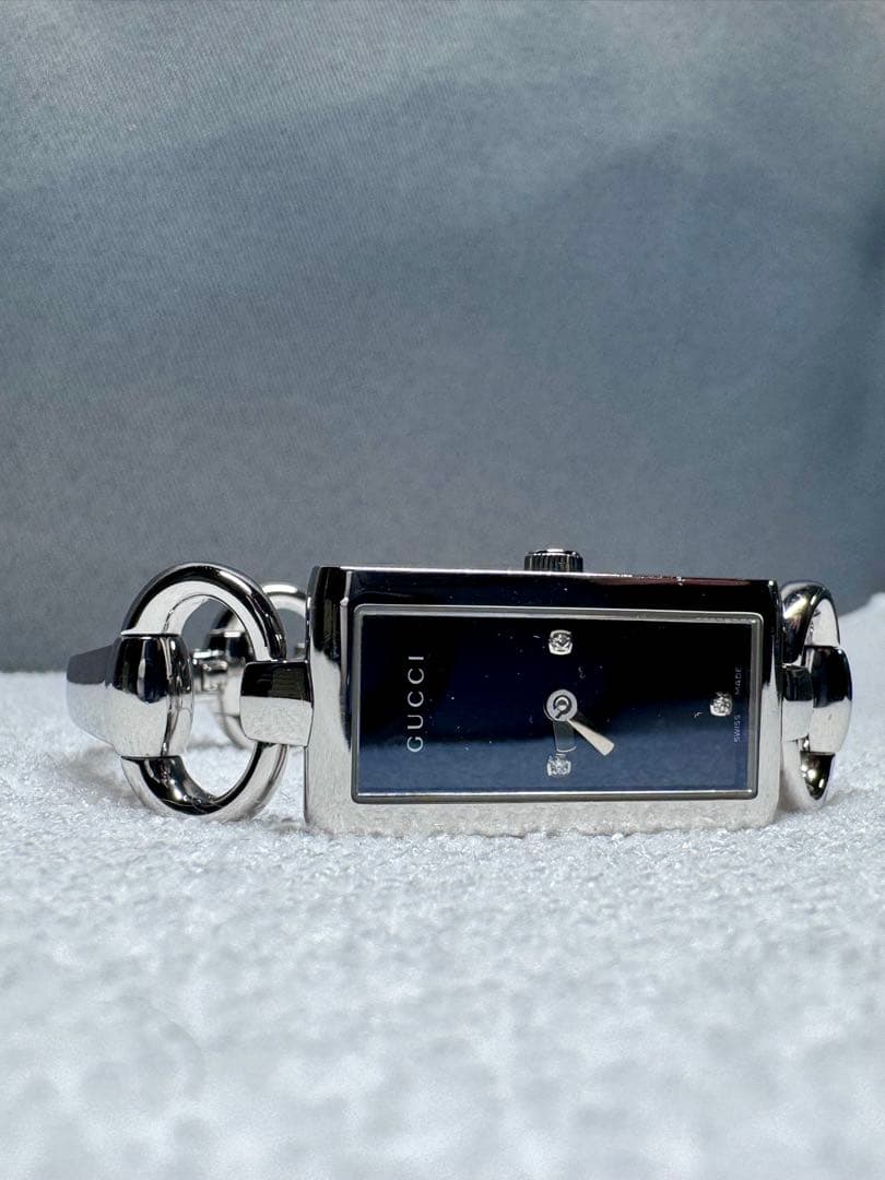 GUCCI ブラック レクタングル 時計とダイヤ❣️