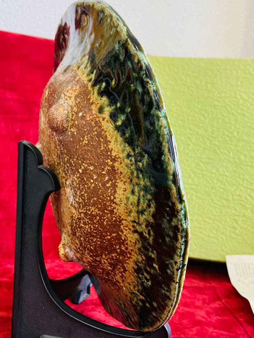 美濃焼　彫刻の陶器皿