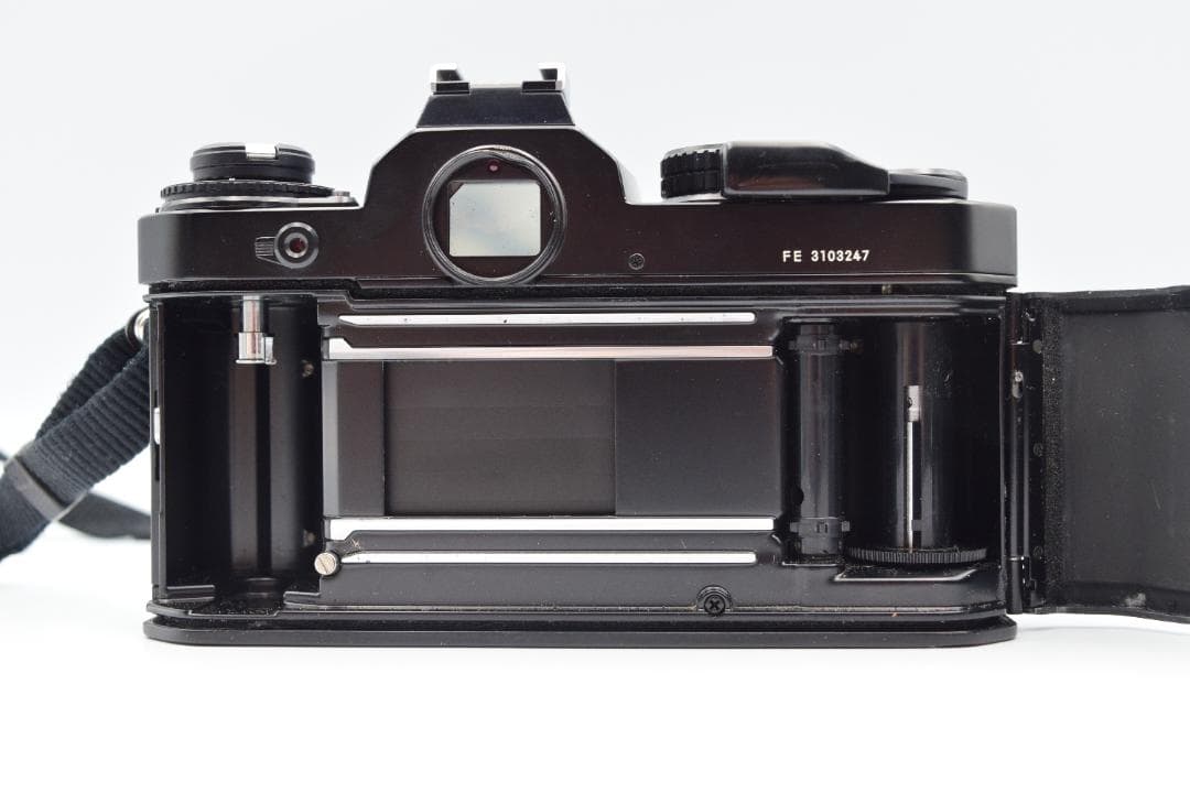 Nikon ニコン FE フィルム一眼レフカメラ ＃25098