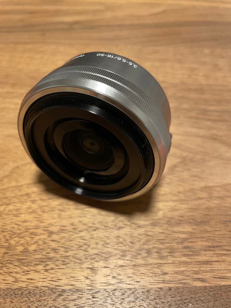 SONY α6000 パワーズームレンズキット・レンズ付き