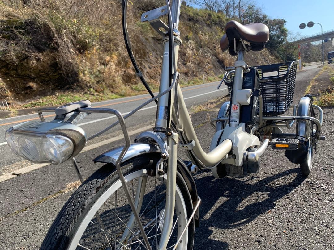 【動作確認済】 送料無料 Panasonic電動アシスト三輪自転車8Ah内3速