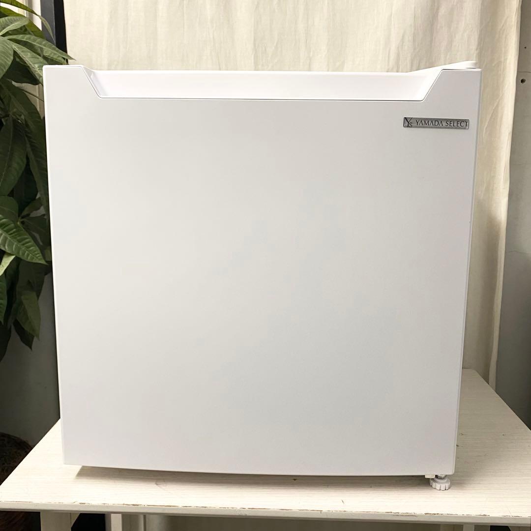 美品！飲み物をいれておくにはちょうどいいキューブ型！1ドア冷蔵庫46L